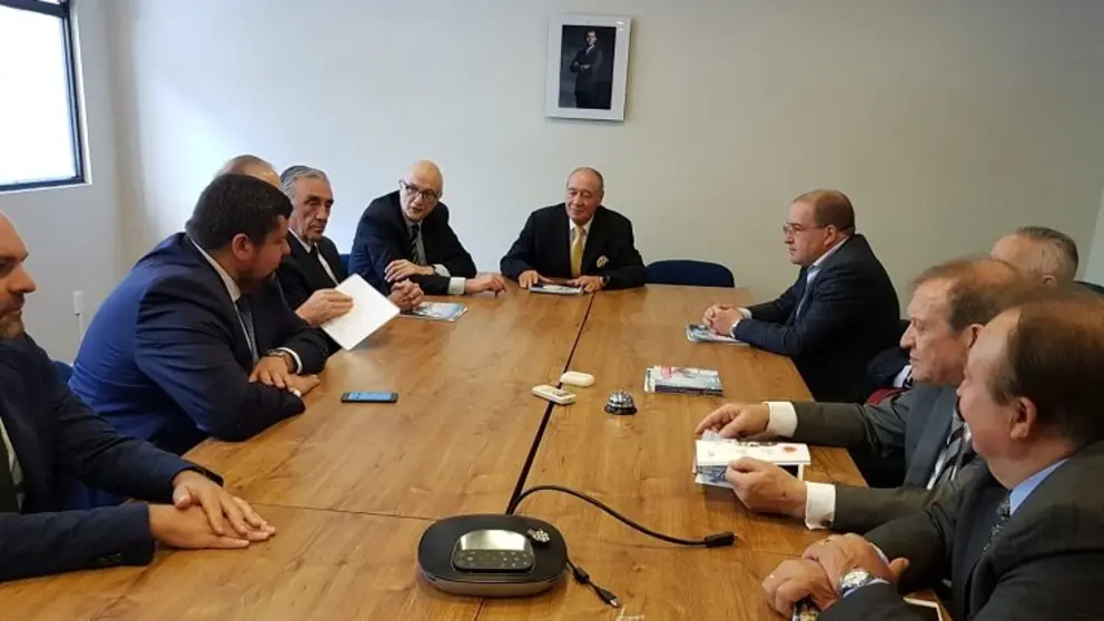 Reuni&oacute;n entre miembros de COFER y empresarios mexicanos.