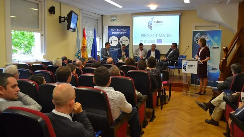 Asistentes al workshop sobre el proyecto "Mates" celebrado en la sede de Asime en Vigo.