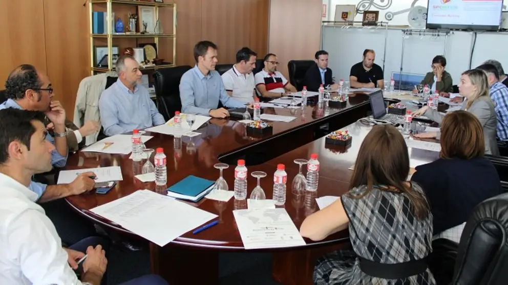 Reuni&oacute;n del comit&eacute; asesor de Sportur Galicia.