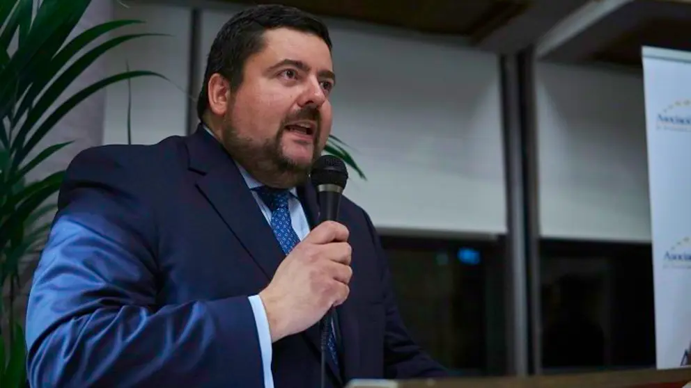 Cristobal Dobarro.
