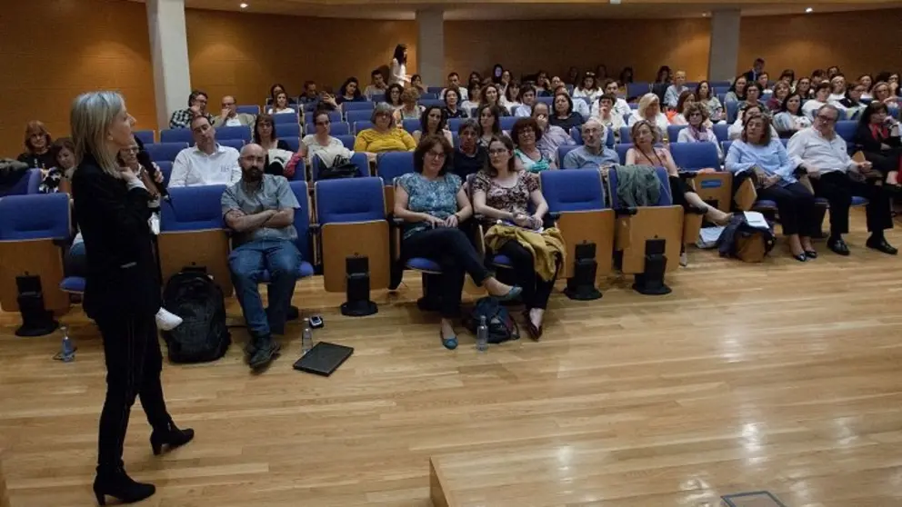 A secretaria xeral de Emprego, Covadonga Toca, explicou os apoios &aacute; econom&iacute;a social da Administraci&oacute;n galega.
