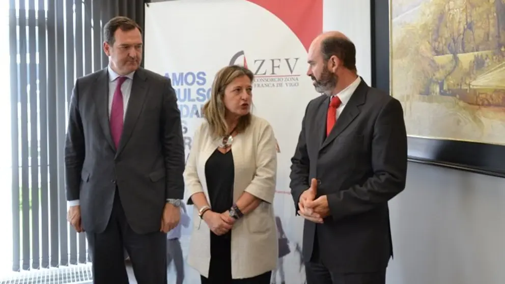 Teresa Pedrosa con Miguel &Aacute;ngel Carunchoy Jos&eacute; Lu&iacute;s Molina Botas.