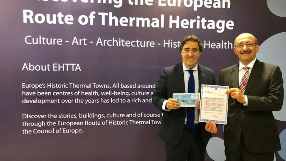 El vicepresidente de la Diputaci&oacute;n de Ourense, Jorge Pumar, junto al ministro de Azerbay&aacute;n,