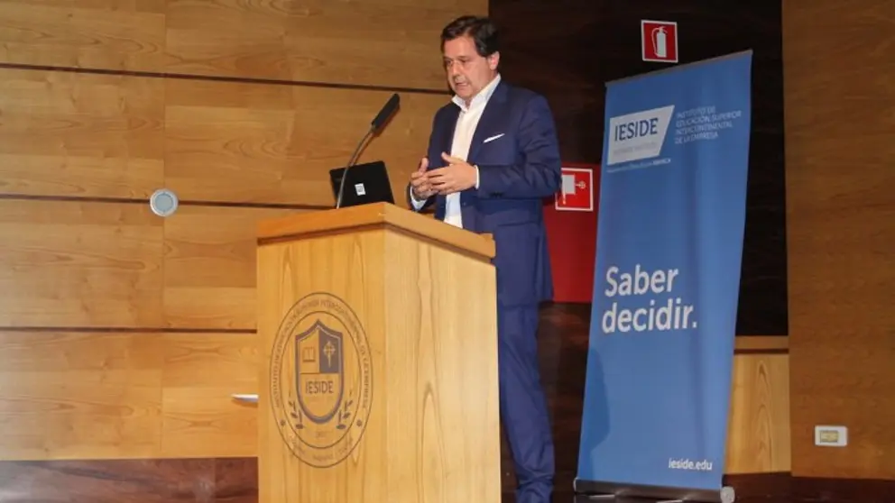 Ignacio Rivera impart&iacute;a este jueves una master class en IESIDE A Coru&ntilde;a.