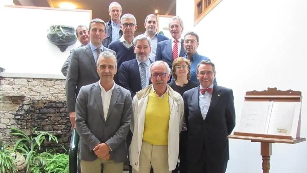 Los ex decanos homenajeados por el Consello Galego de Enxe&ntilde;er&iacute;as.