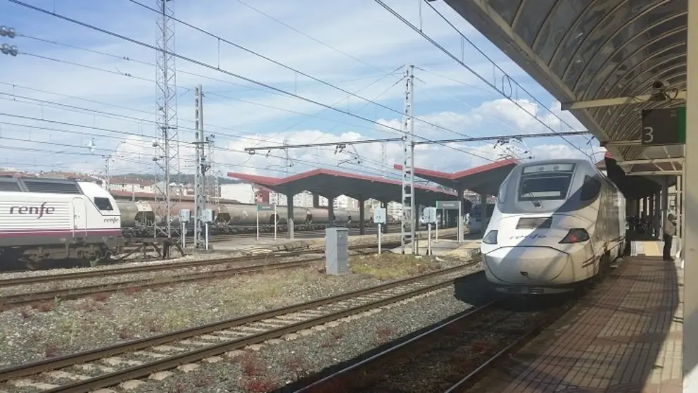 Estaci&oacute;n de ferrocarril de Ourense.