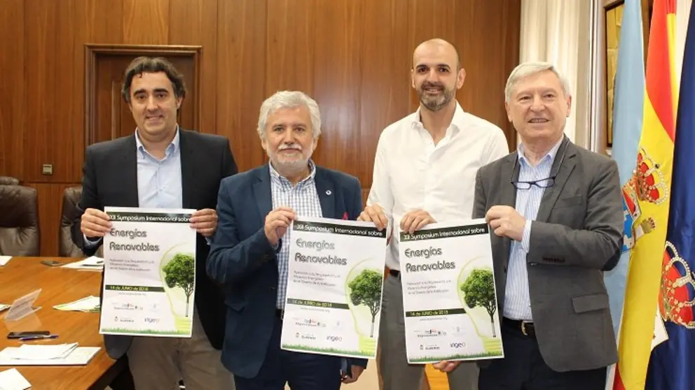 Jorge Pumar, Rosendo Fern&aacute;ndez, Alfredo Fern&aacute;ndez y Alejandro Rub&iacute;n presentaron el simposio.