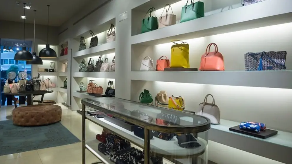 Tienda Adolfo Dom&iacute;nguez.