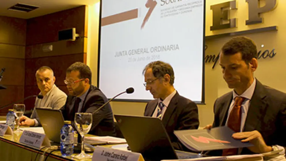 Junta general de Sogarpo, celebrada en la sede de la CEP.