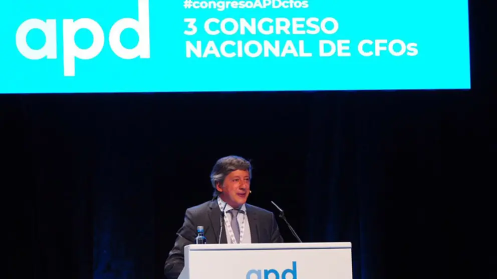 El director general de APD durante su intervenci&oacute;n en el III Congreso Nacional de CFOs.
