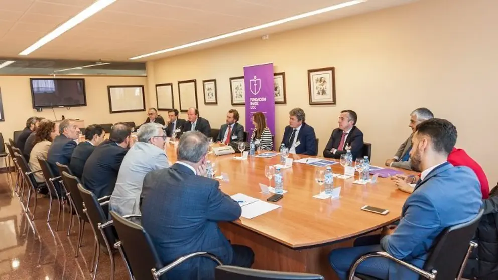 Sesi&oacute;n de Di&aacute;logos 2020 organizada por Fundaci&oacute;n Inade.
