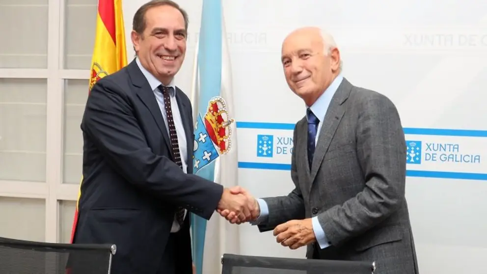 Valeriano Mart&iacute;nez co vicepresidente da CEG, Antonio Fontenla.