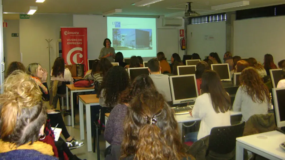 Una actividad formativa en el vivero de empresas de la C&aacute;mara de Santiago.