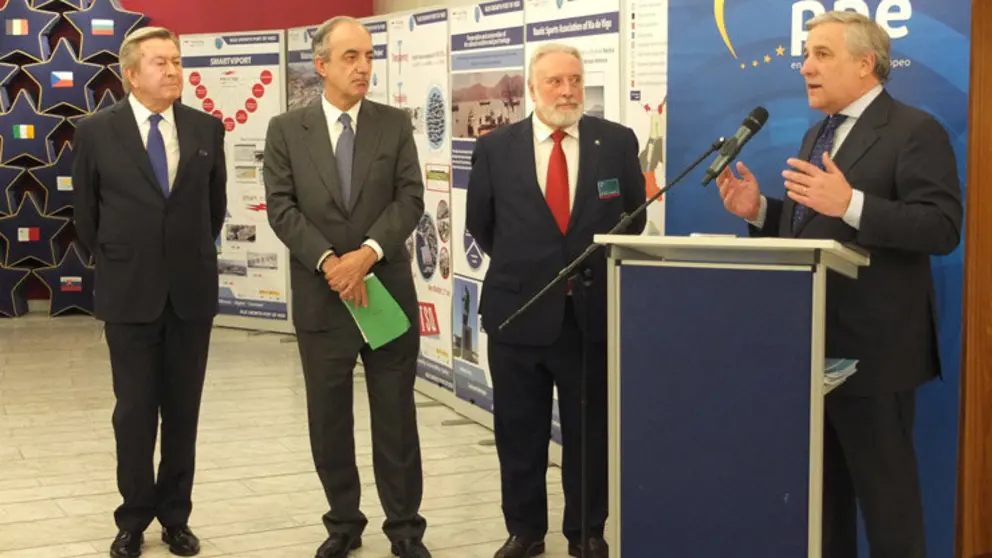 Luis de Grandes, Francisco Mill&aacute;n Mon, Enrique L&oacute;pez Veiga y Antonio Tajani, en Estrasburgo.