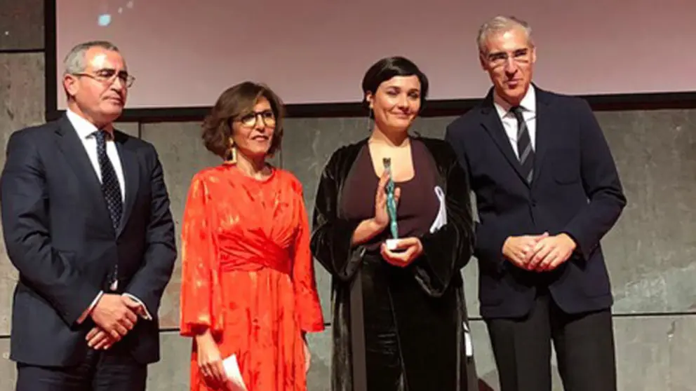 Manuel Prol, Carla Reyes, Adriana Dom&iacute;nguez y Francisco Conde, en la entrega del Premio Executivas.