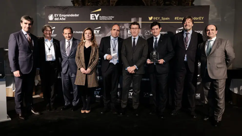 Pedro Rodr&iacute;guez (Socio de EY), Rosa Quintana, (Consejera del Mar de la Xunta de Galicia), Alfonso Mart&iacute;nez (BNP Paribas), Marta Fern&aacute;ndez Curr&aacute;s (Socia de EY responsable de la oficina de Galicia), Francisco Pino, (Director de I+D de Marine Instruments), Alberto N&uacute;&ntilde;ez Feij&oacute;o (Presidente de la Xunta de Galicia), I&ntilde;aki Arbulu (CEO de Grupo Arbulu), Jos&eacute; Luis Ruiz Exp&oacute;sito (Socio de EY) y  Luis Arias (IESE)./X.CORTIZO.