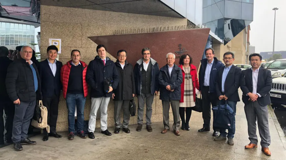 La delegaci&oacute;n nipona visit&oacute; en Vigo la lonja y la planta de procesado de Hermanos Fern&aacute;ndez Ib&aacute;&ntilde;ez.