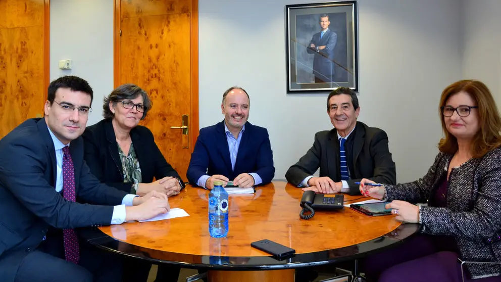 David Sobral, Eva Garc&iacute;a de la Torre, David Regades, Indalecio Cuevas y Rosa Eguiz&aacute;bal.