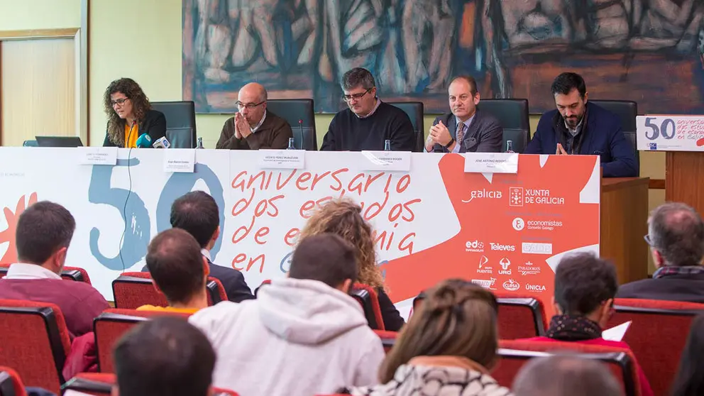 Presentaci&oacute;n del informe ejecutivo GEM Galicia 2017 en la Facultad de Ciencias Econ&oacute;micas de la USC./X.CRESPO.
