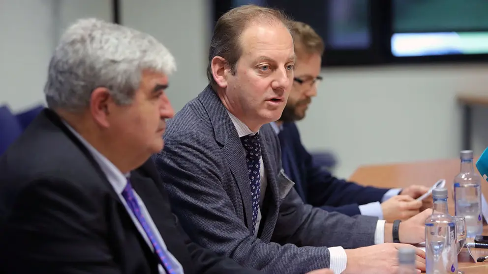 Alberto Lema y Juan Cividanes presentaron los datos de exportaciones gallegas./A.VARELA.