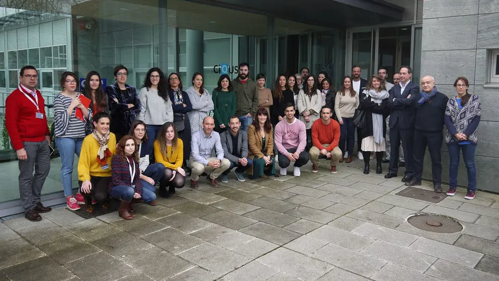 Asistentes al Bioalmorzo organizado por Bioga y Gain en el edificio CIQUS de la USC.