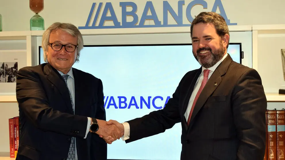 Amador Su&aacute;rez, presidente de Cepesca, y Luis Beraza, director general de Negocio Espa&ntilde;a de Abanca, rubricaron el acuerdo.
