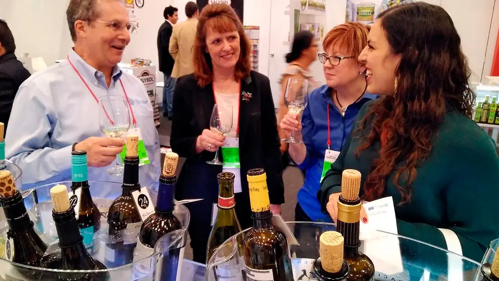 El stand de la D.O. R&iacute;as Baixas muestra un total de 31 marcas de 17 bodegas.
