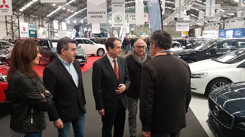 El alcalde de Vigo, Abel Caballero, visit&oacute; este domingo el Sal&oacute;n MotorOcasi&oacute;n en IFEVI.