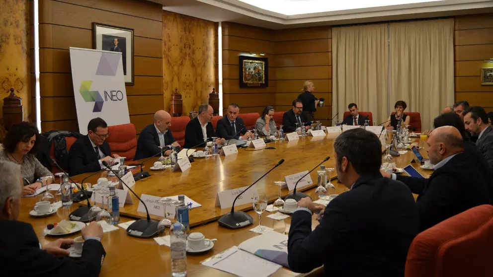 El Consejo Consultivo de INEO se reuni&oacute; en la sede de la Zona Franca de Vigo.