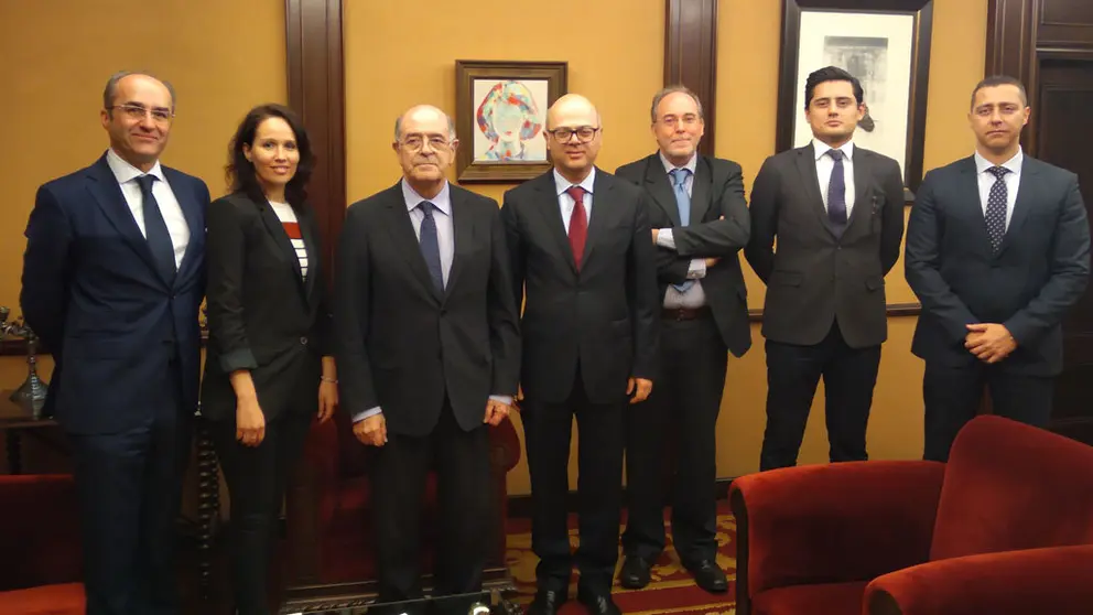 Representantes de la C&aacute;mara de Santiago recibieron al embajador turco y resto de su delegaci&oacute;n.