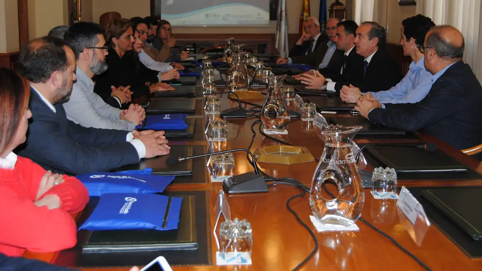 Representantes de Aeutransmer se reunieron con el presidente de la Autoridad Portuaria de A Coru&ntilde;a.