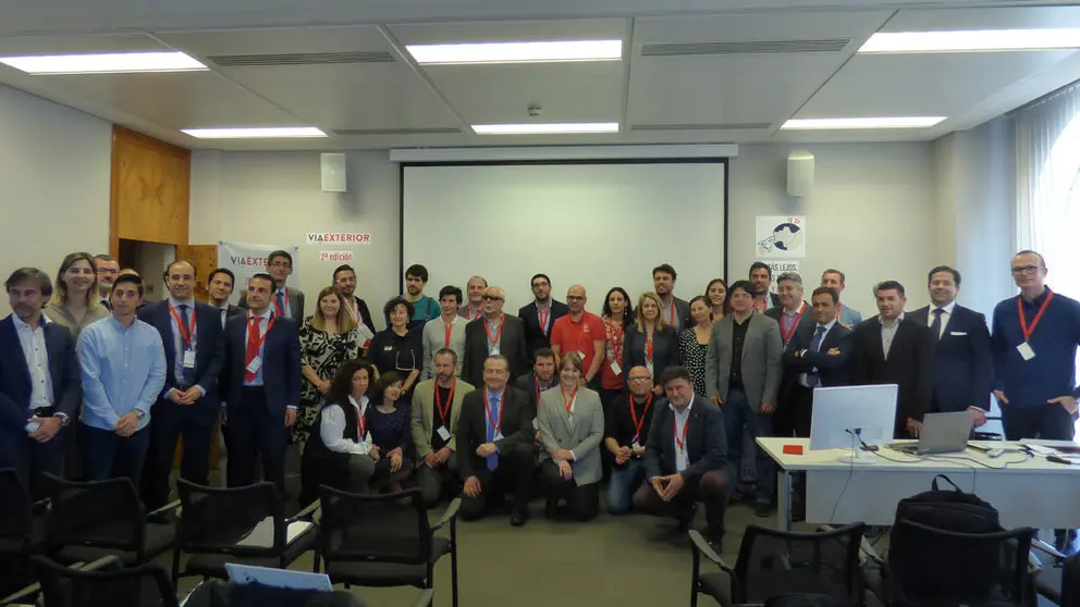 Clausura de la 2&ordf; edici&oacute;n de V&iacute;aExterior en la Zona Franca de Vigo.