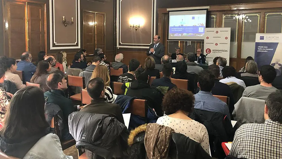 Asistentes a la jornada sobre "Estrategia de marca" celebrada en Ourense.