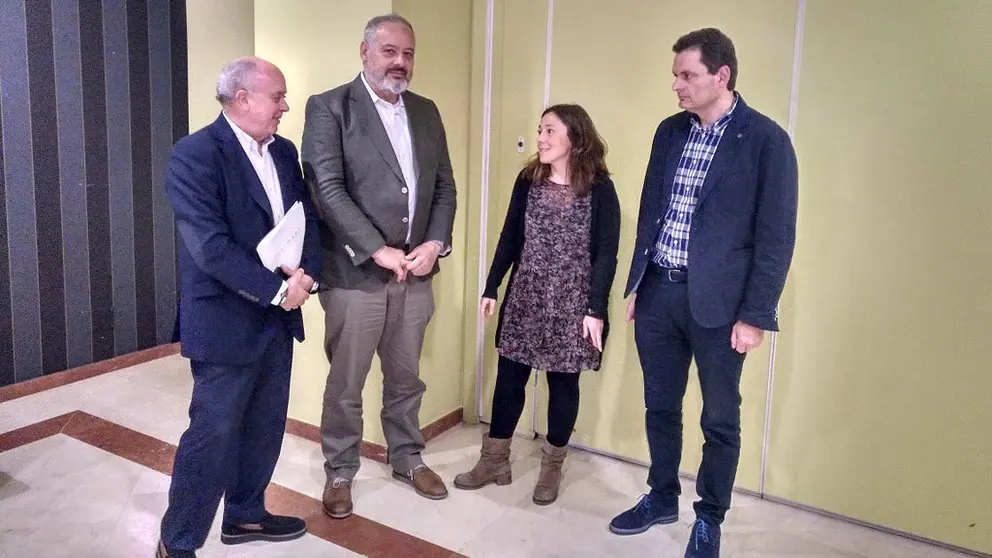 Jos&eacute; Manuel Iglesias, presidente del Cluster da Madeira e o Dese&ntilde;o de Galicia; Elier Ojea, presidente de la Federaci&oacute;n Empresarial de Aserraderos y Rematantes de Madera de Galicia, Daniel D&iacute;az, presidente de la Asociaci&oacute;n de Empresarios de 1&ordf; Transformaci&oacute;n de la provincia de Lugo, y Patricia S&aacute;nchez, t&eacute;cnica de la Asociaci&oacute;n Sectorial Forestal de Galicia.