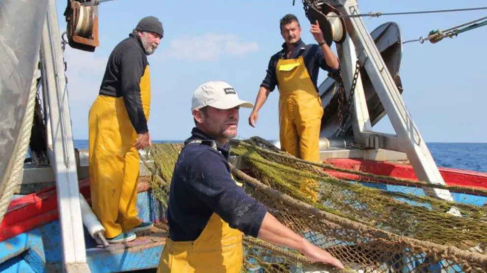 El proyecto reciclar&aacute; las redes de pesca y otros residuos pl&aacute;sticos para la industria textil.