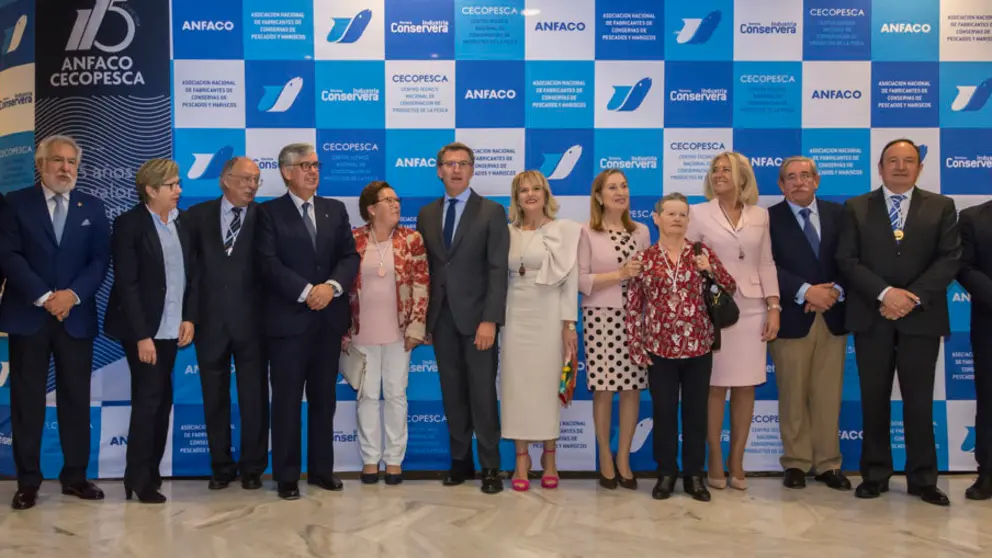 Autoridades y galardonados con las Medallas 2019 de Anfaco.