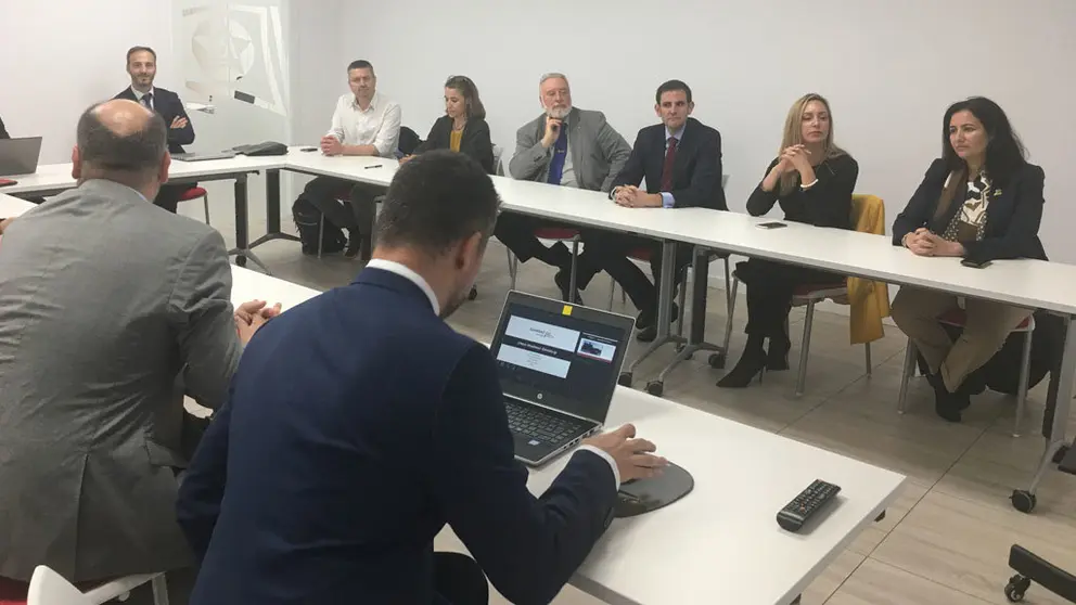 Reuni&oacute;n entre directivos del Puerto de Vigo y del Puerto de Nantes.