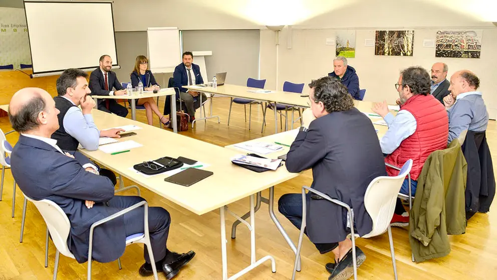 Sesi&oacute;n sobre "Corporate Compliance" celebrada en el &Aacute;rea Empresarial del Tambre.