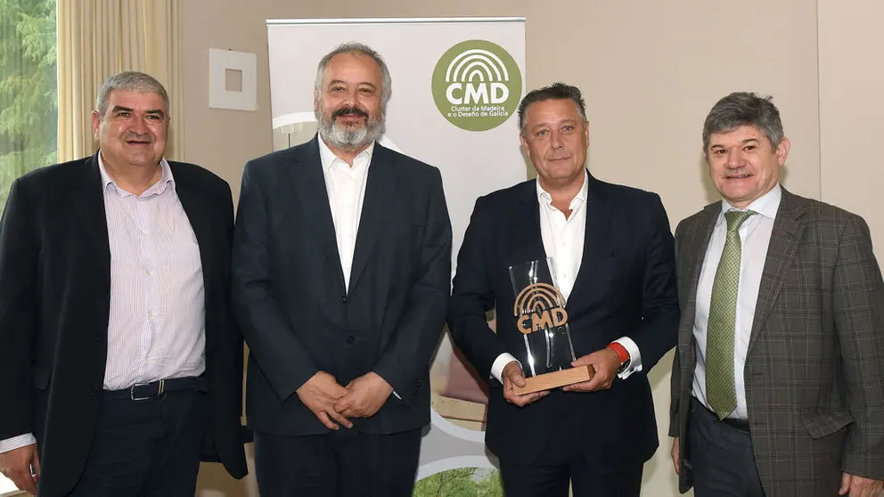 el presidente del CMD, Jos&eacute; Manuel Iglesias, el gerente del CMD, Ricardo Gonz&aacute;lez, el director de XERA, Jos&eacute; Ignacio Lema, y el director xeral de Planificaci&oacute;n y Ordenaci&oacute;n Forestal, Jos&eacute; Luis Chan.