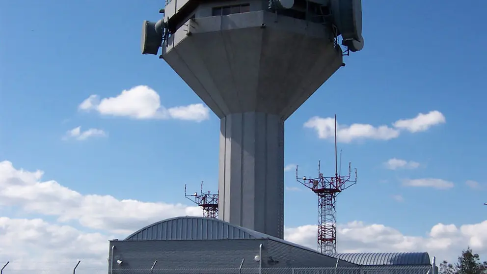 Enaire renueva su radar de Espi&ntilde;eiras en la provincia de A Coru&ntilde;a.