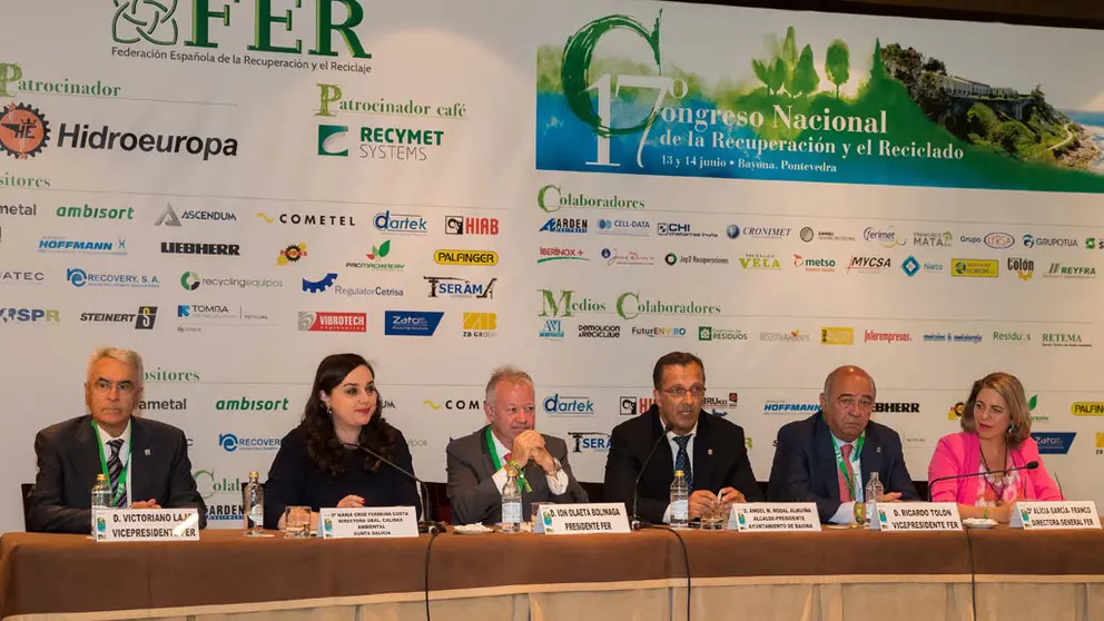 La Federaci&oacute;n Espa&ntilde;ola de la Recuperaci&oacute;n y el Reciclaje (FER) ha celebrado en la ma&ntilde;ana de hoy la primera jornada de su 17&ordm; Congreso en Baiona.