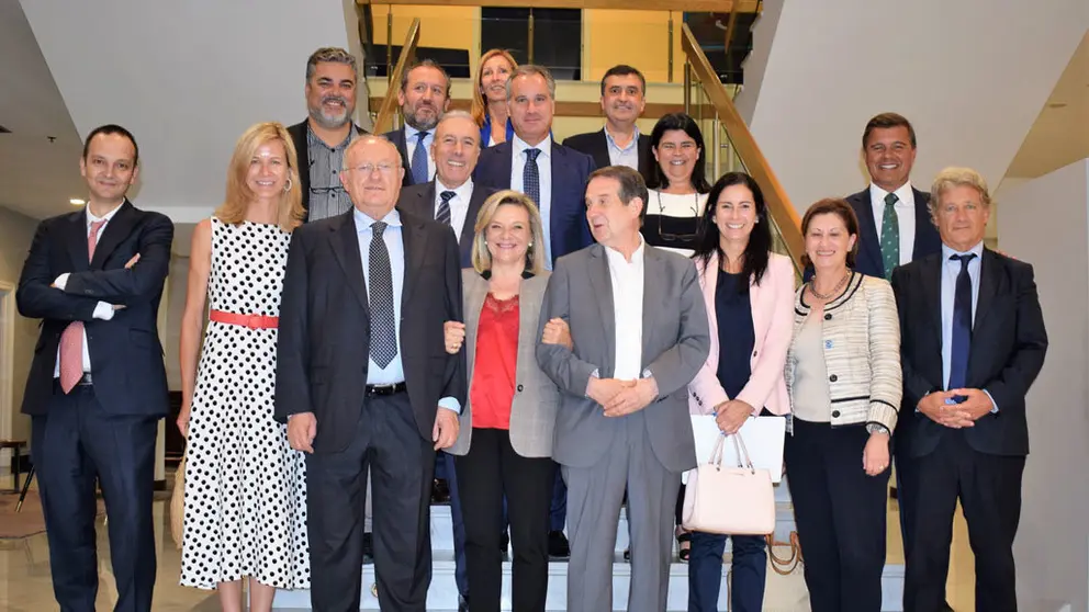 El alcalde de Vigo, Abel Caballero, se reuni&oacute; con la junta directiva de C&iacute;rculo de Empresarios de Galicia.
