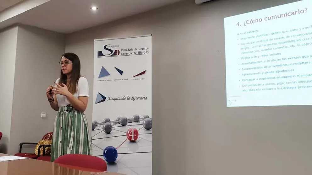 Jessica Fern&aacute;ndez, responsable de Marketing y Comunicaci&oacute;n de Grupo S4, intervino