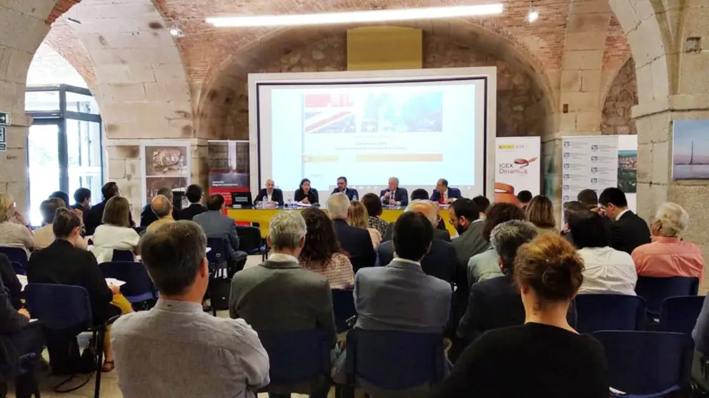Gran asistencia en la jornada organizada en Ferrol sobre las implicaciones del Brexit./ICEX.
