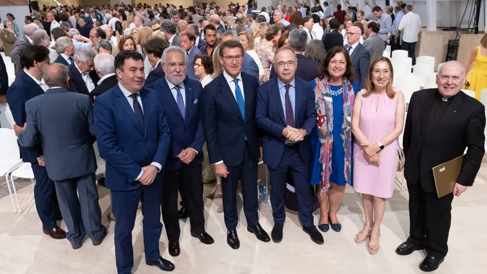 O presidente da Xunta, Alberto N&Atilde;&ordm;&Atilde;&plusmn;ez Feij&Atilde;&sup3;o, acompa&Atilde;&plusmn;ado polo conselleiro de Cultura e Turismo. Rom&Atilde;&iexcl;n Rodr&Atilde;&shy;guez, e pola comisaria do Xacobeo 2021, Cecilia Pereira, presenta o Plan Xacobeo 2021. Museo Centro Gai&Atilde;&iexcl;s (Monte Gai&Atilde;&iexcl;s, s/n), Santiago de Compostela, 19/07/19.