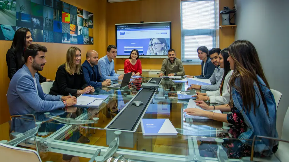 Estudiantes de IESIDE.
