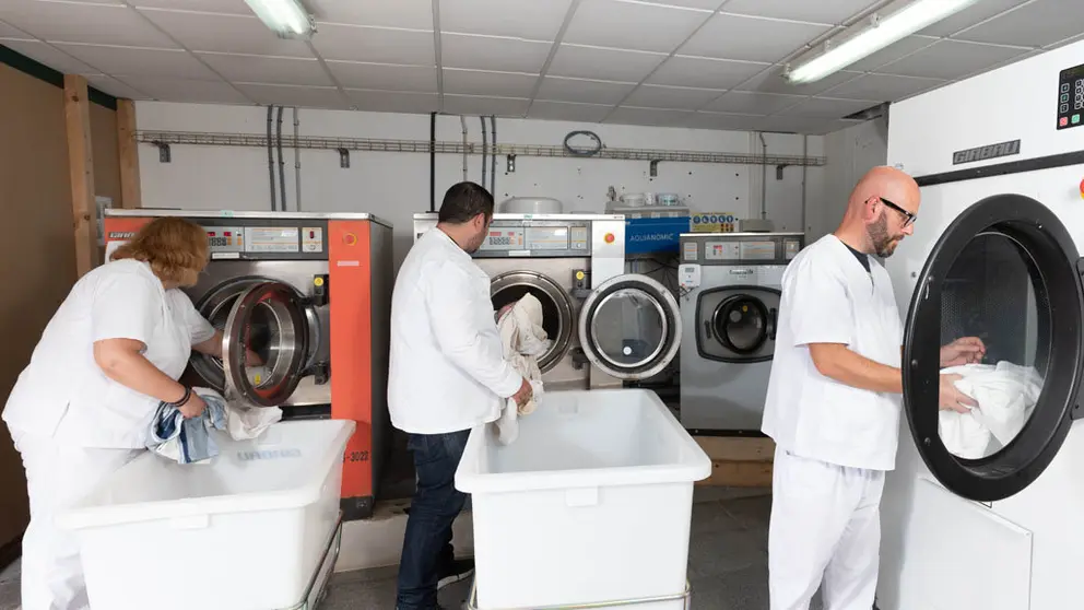 Servilar, centro especial de empleo sin &aacute;nimo de lucro creado por la Fundaci&oacute;n Lar Pro Salud Mental, ofrece servicios de lavander&iacute;a y limpieza.