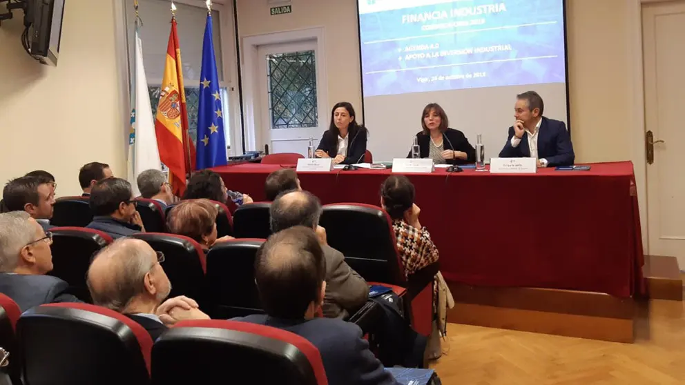 Natalia Barros, Ana M&ordf; y Enrique Mall&oacute;n, en un momento de la jornada celebrada en Asime, en Vigo.