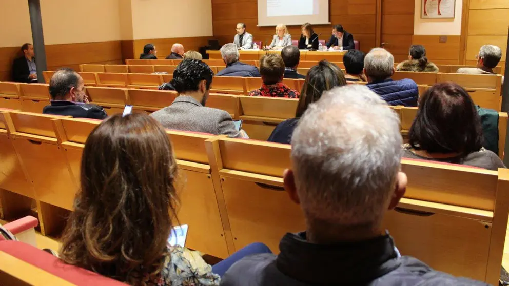 Reuni&oacute;n de la junta directiva de la CEO.