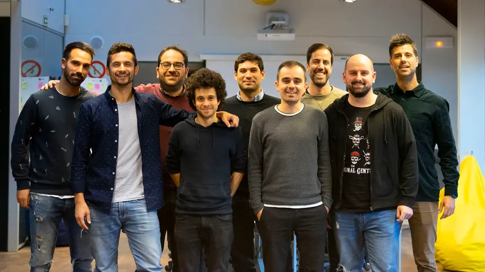 Equipo de la startup coru&ntilde;esa Siguetuliga.